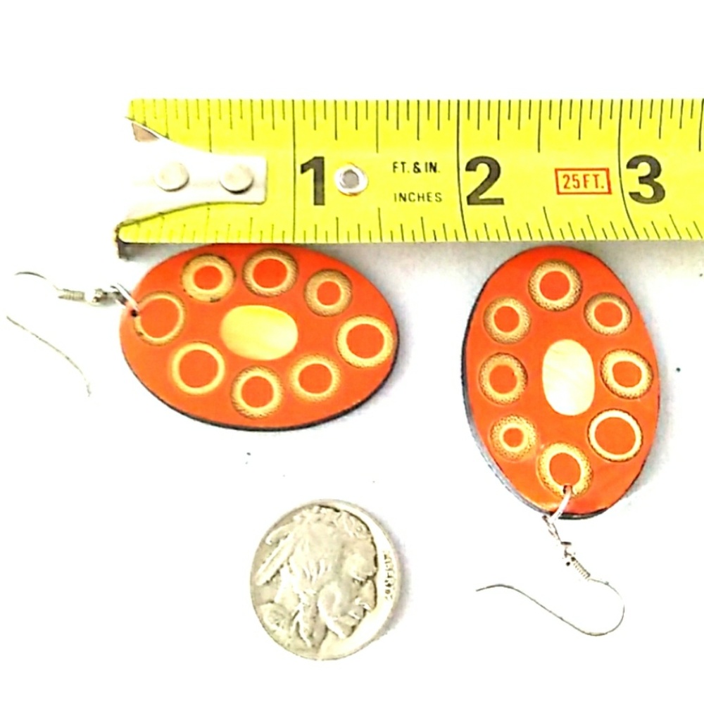 VINTAGE Unique Orange Discs w Mother of Pearl Inlay **WKEND SALE PRICE** - Picture 5 of 8